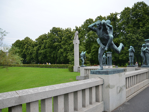 維格朗雕像公園